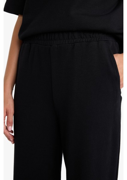 Wide Leg Geniş Paça Eşofman Altı Beli Lastikli Cepli Basic Düz D3759AX25AU indirimleri