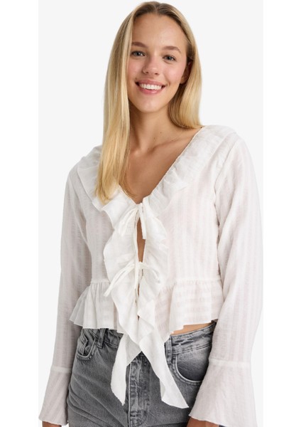 Regular Fit Dokulu Önden Bağlamalı Fırfırlı Uzun Kollu Bluz F7657AX25AU modelleri