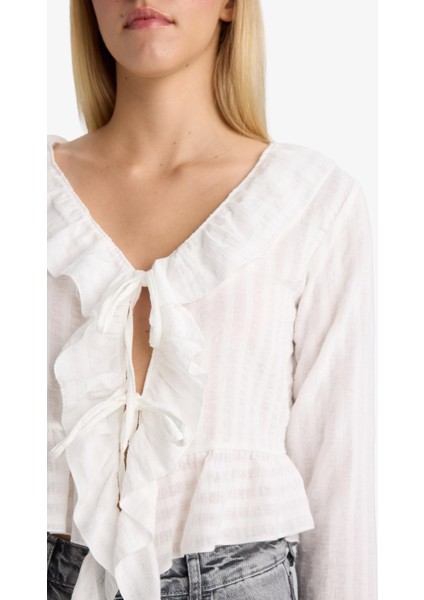 Regular Fit Dokulu Önden Bağlamalı Fırfırlı Uzun Kollu Bluz F7657AX25AU indirimleri