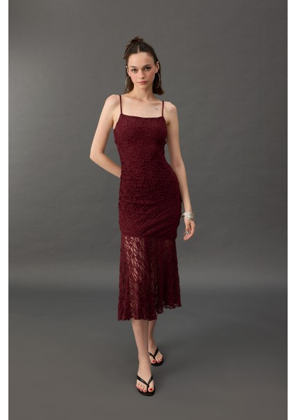 Bodycon Vücudu Saran Askılı Dantel Midi Elbise F7886AX25AU