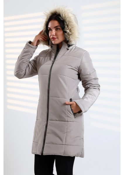 Bayan Su ve Süzgar Itici Özelliği Yıkamaya Dayanıklı Kapüşonu Kürklü Kapitone Mont