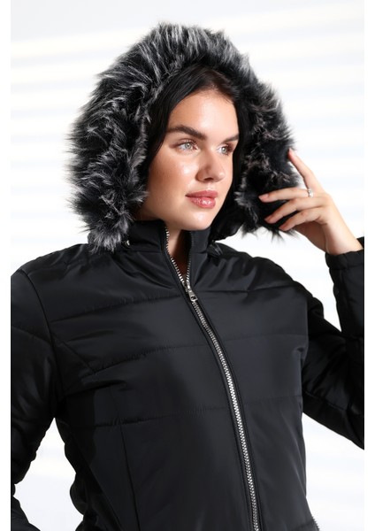 Bayan Su ve Süzgar Itici Özelliği Yıkamaya Dayanıklı Kapüşonu Kürklü Kapitone Mont