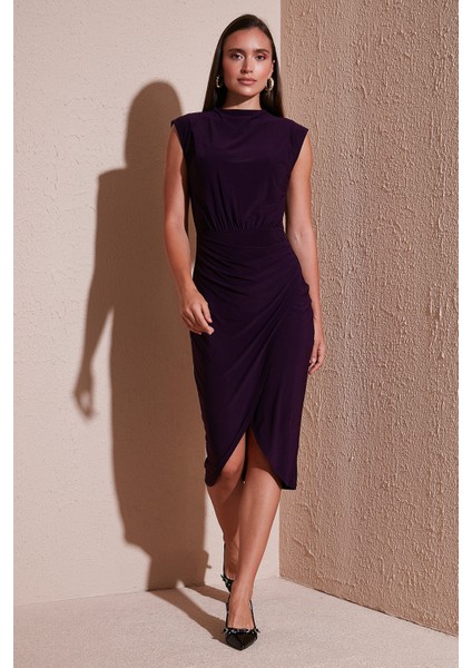 Drape ve Yırtmaç Detaylı Sıfır Yaka Kolsuz Midi Boy Elbise Bayan Elbise 611EL694