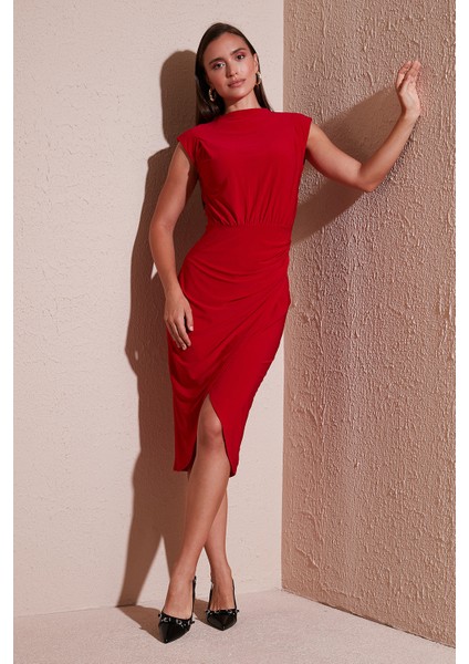 Drape ve Yırtmaç Detaylı Sıfır Yaka Kolsuz Midi Boy Elbise Bayan Elbise 611EL694