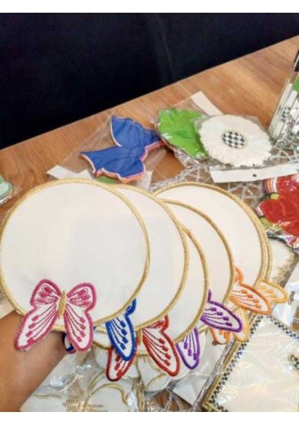 6 Adet Mix Renkli Kelebek Figürlü Kahve Sunum Mendili, Servis Peçetesi, Kokteyl Peçetesi