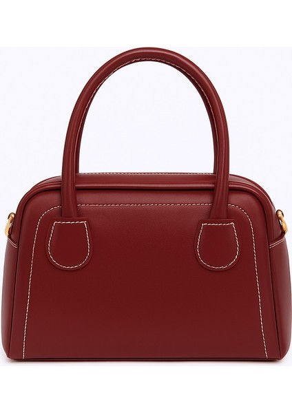 Bordo Renk Kadın Omuz ve El Çantası - Şık ve Zarif Tasarım | Kumsal Allure