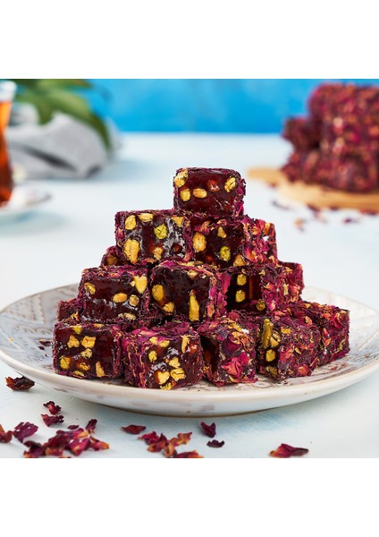 Gül Yaprağı Kaplı Antep Fıstıklı Lokum 500g fiyatları