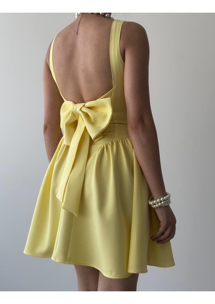 Kadın Sırt Fionk Detay Atlas Mini Elbise