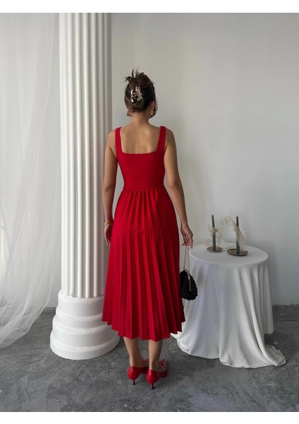 Alyosa Pileli V Yaka Midi Elbise