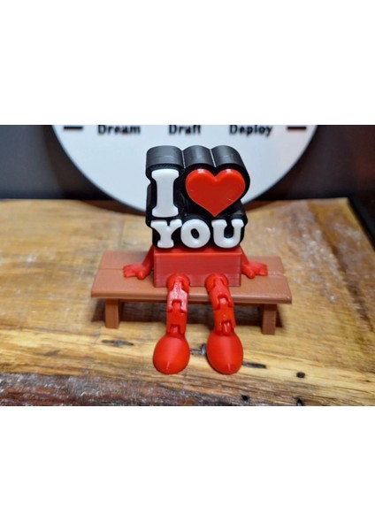 I Love You Yazılı Oturan 3'lü Figür Eklemli 3D Baskı fiyatları