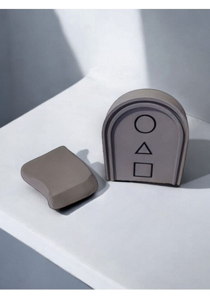 Squid Game Taş Devirme Fırlatma Oyunu