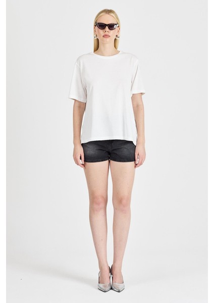 Kadın Sırt Detaylı %100 Pamuk Ekru Tişört