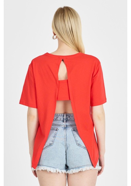 Kadın Sırt Detaylı %100 Pamuk Kırmızı Tişört indirimleri