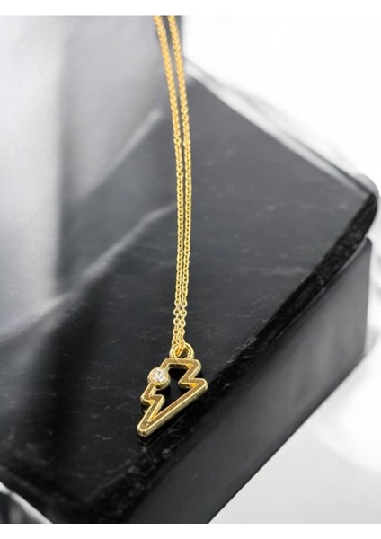 Şimşek Zirkon Taşlı Gold Renk Çelik Kolye modelleri