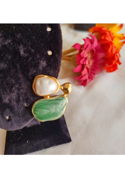 Yeşil Renk Inci Model Küpe