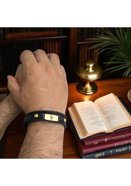 14 Ayar Altın Plakalı Ş Harfine Özel Oval Motifli Hakiki Siyah Derili Hediye BILEKLIK-563HARF