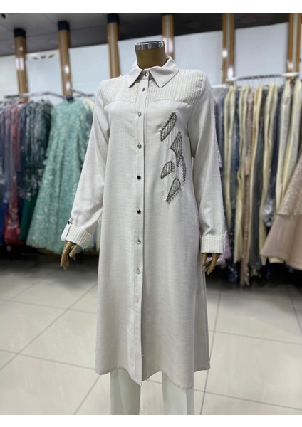 25202 Önü Düğmeli Göğsü Taş ve Motif Detaylı Kol Ucu Katlamalı Uzun Spor Tunik #02-25# fiyatları