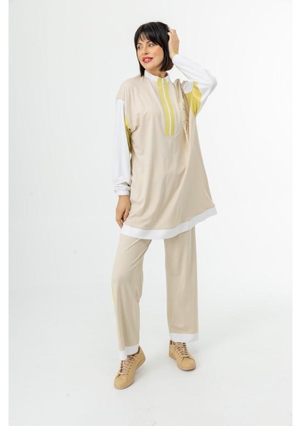 25106 Önü Yarım Fermuarlı Yakası ve Kol Ucu Lastikli Göğsü Taş ve Motif Detaylı Pantolonun Beli Lastikli Oversize Spor Ikili Takım #02-25#