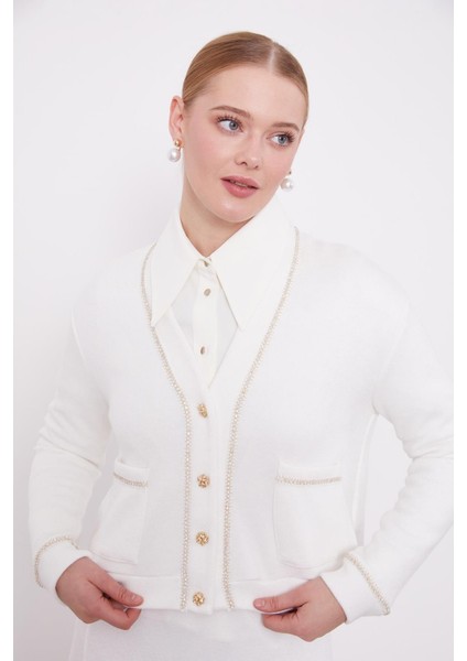 131002 Etekli Takım Önü Düğmeli Yaka Kenar Geçiş ve Cep ve Kol Ucu Taşlı Gold Geçişli Eteğin Beli Lastikli Kloş Model Spor Şık Etekli Takım fiyatları