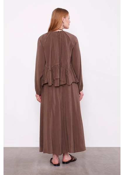 131036 Önü Fisto Detaylı Sıfır Yaka Kol Ucu Lastikli Dökümlü Beli Kemerli Önü Fisto Detaylı Etekli Takım fırsatları