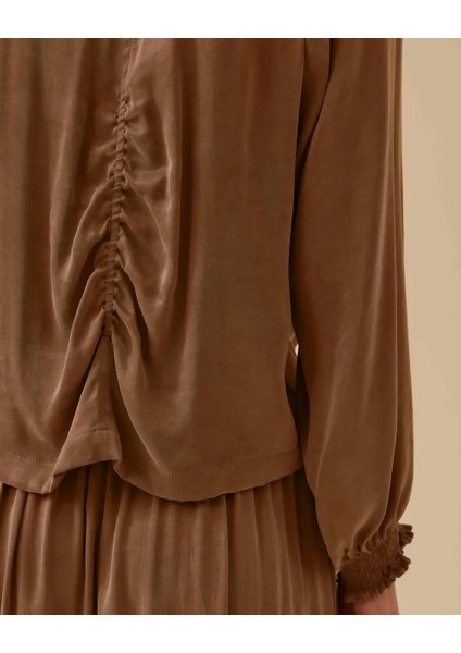 1012 Günlük Ceket Önü Fermuarlı Kol Ucu Lastikli Önden Cep Detaylı Arkası Lastik Detaylı Kupra Kumaş Günlük Ceket #03-25# indirimleri