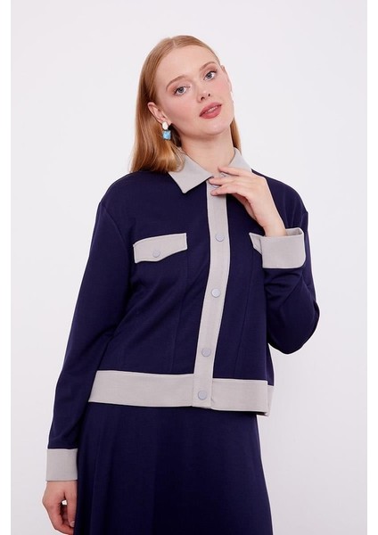 130993 Etekli Takım Önü Çıtçıt Detaylı Göğüs Cep Görünümlü Kolu Manşetli Eteğin Beli Lastikli Spor Etekli Takım modelleri