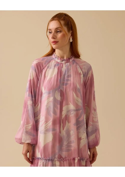 11037 Sıfır Yaka Kol Ucu Lastikli Arkası Fermuarlı Altı Kat Detaylı Desenli Elbise #03-25# fiyatları