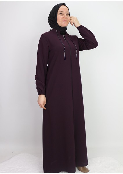 9001YAKASI Zincir Detaylı Hakim Yaka Fermuarlı Krep Kumaş Ferace Qys 9001 Ferace #22-09# modelleri