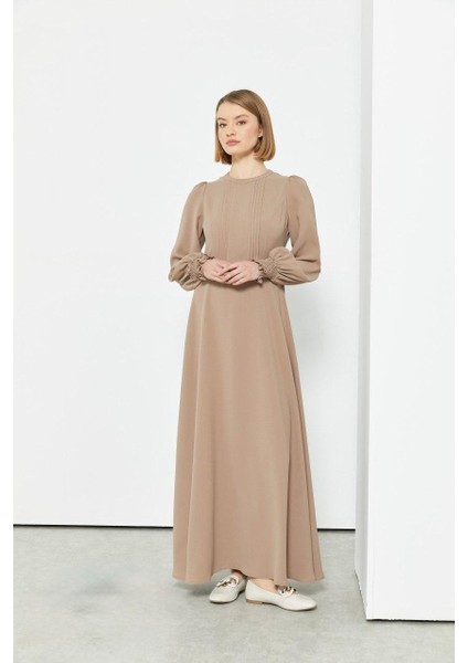 63097 Sıfır Yaka Göğsü Pileli Kol Ucu Lastikli Krep Elbise #04-25#