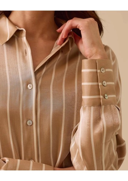 1005 Önü Düğmeli Kolları Kalın Manşet Saten Kumaş Çizgili Günlük Gömlek #03-25# modelleri