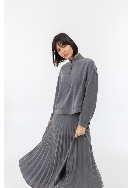 25139 Hakim Yaka Önü Yarım Fermuarlı Kenarları Göğüs Altından Alt Kısma Kadar Taşlı Eteğin Beli Lastikli Piliseli Spor Etekli Takım #03-25# fırsatları