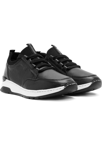 Kadın Siyah Bağcıklı Deri Sneaker 25AFD500718 modelleri