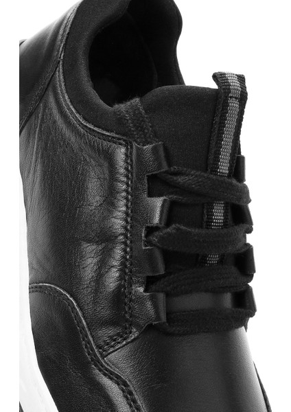 Kadın Siyah Bağcıklı Deri Sneaker 25AFD500718