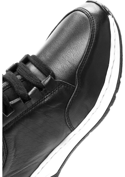 Kadın Siyah Bağcıklı Deri Sneaker 25AFD500718
