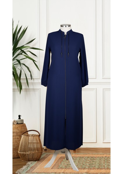 4853 Önü Fermuarlı Yakası Zincir Detaylı Kol Ucu Lastikli Hakim Yaka Büyük Beden Ferace Qys Ferace 4853 #23-03# fiyatları