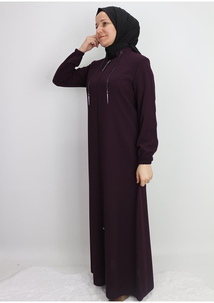 9001YAKASI Zincir Detaylı Hakim Yaka Fermuarlı Krep Kumaş Ferace Qys 9001 Ferace #22-09# fiyatları