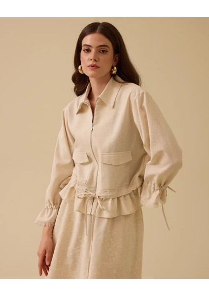 1019 Önü Fermuarlı Kol Ucu ve Beli Ip Detaylı Önü Cepli Uç Kısmı Fırfır Detaylı Keten Ceket 10002511111019 #06-25#