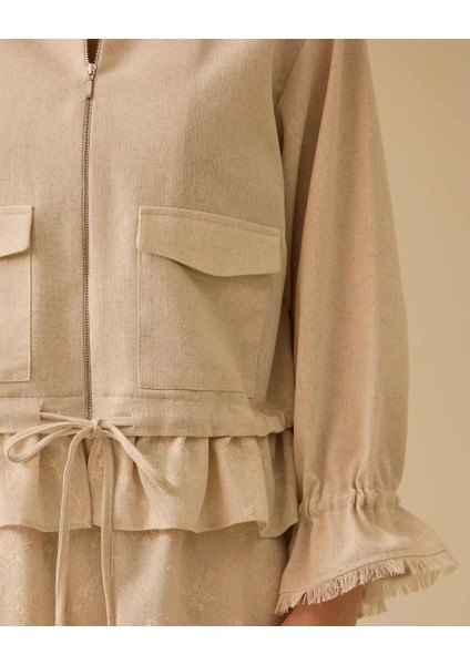 1019 Önü Fermuarlı Kol Ucu ve Beli Ip Detaylı Önü Cepli Uç Kısmı Fırfır Detaylı Keten Ceket 10002511111019 #06-25# modelleri