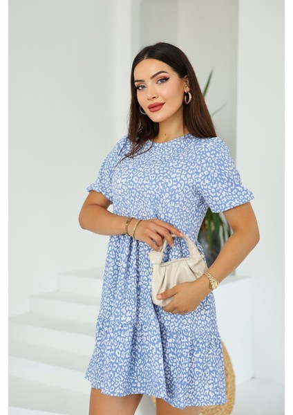 Kadın Mavi Beyaz Desenli Mini Elbise – Rahat Kesim, Kısa Kollu, Yazlık Günlük ve Şık Kombin fırsatları