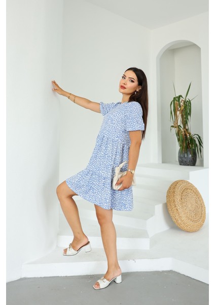 Kadın Mavi Beyaz Desenli Mini Elbise – Rahat Kesim, Kısa Kollu, Yazlık Günlük ve Şık Kombin