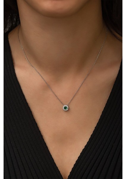 Tek Taşlı 925 Ayar Gümüş Kolye Beyaz