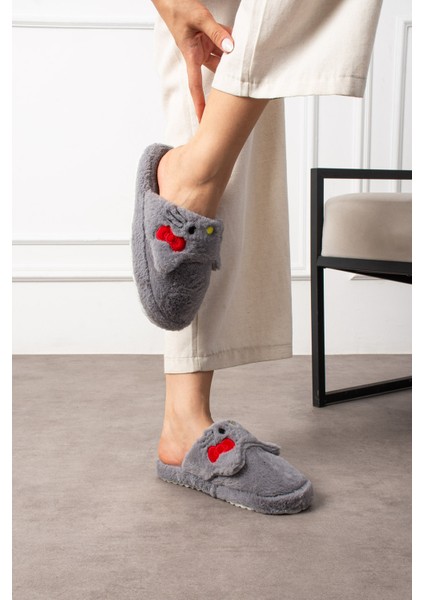 Kadın Ev Terliği Ayıcık Figürlü Peluş Ev Terliği Ses Yapmaz Taban Sıcak Şık Tasarım modelleri