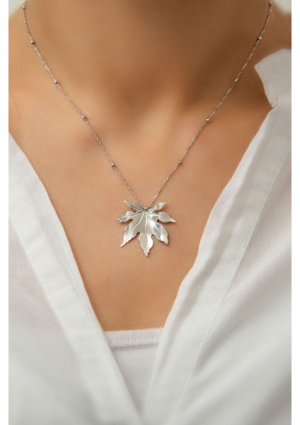 925 Ayar Gümüş Çınar Yaprağı Kolye