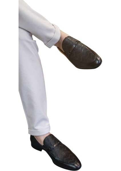 Erkek Klasik Deri Bağsız Toka Detaylı Mikrolight El Işçiliği S1476 Ayakkabı fiyatları