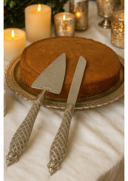 Pasta Bıçak ve Spatula Seti Modern 2'li Döküm Metal Kek Pasta Servis Seti Hediyelik (Kutulu)