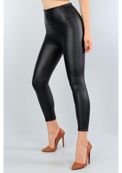 Kadın Siyah Deri Görünümlü Içi Polarlı Suni Deri Slimfit Yüksek Bel Tayt Pantolon