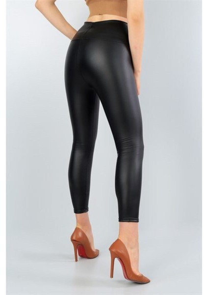 Kadın Siyah Deri Görünümlü Içi Polarlı Suni Deri Slimfit Yüksek Bel Tayt Pantolon fırsatları