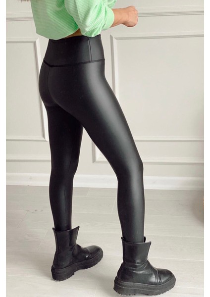 Siyah Yüksek Bel Şardonlu Yeni Sezon Mat Deri Tayt modelleri