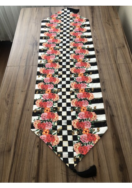 Damalı Çiçekli Dikey Çizgili Desenli Runner modelleri