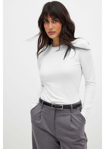 Kadın Beyaz Uzun Kollu Bisiklet Yaka T-Shirt Bluz Body Ribana